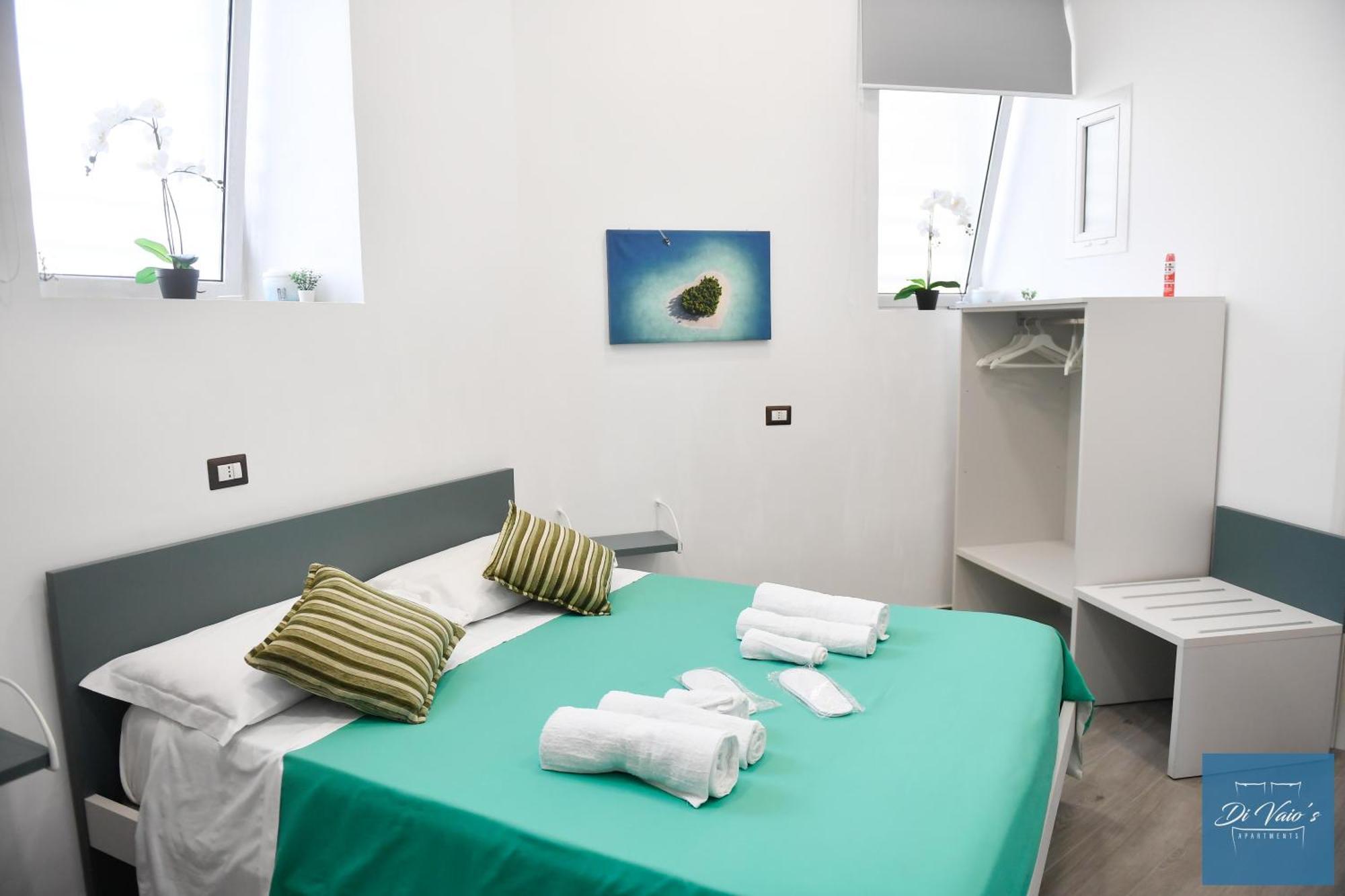 Di Vaio'S Apartments Naples Exterior photo